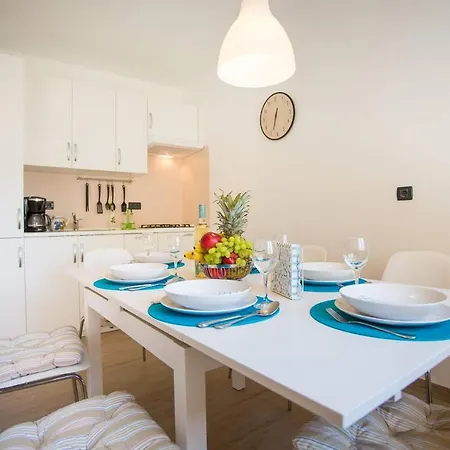 Mario 2 Apartment Porec